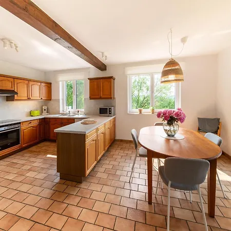 Casa de Férias Charming In Heart Of The Ardennes Lierneux